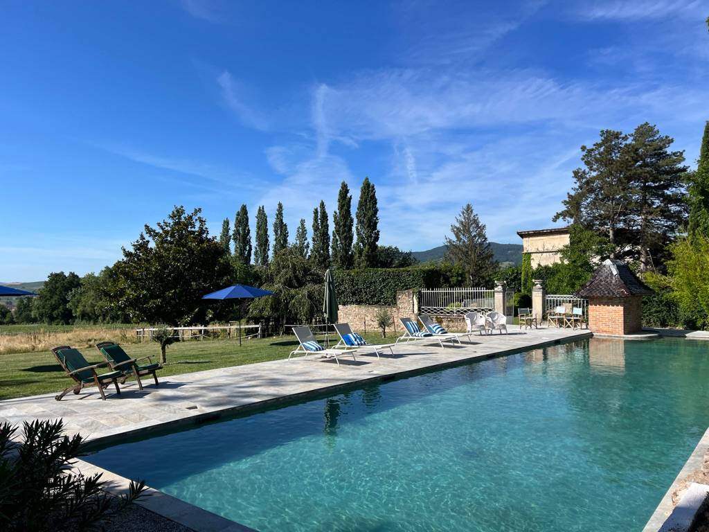 Loue maison de vacances dans le Beaujolais - 16 couchages - Saint-Étienne-la-Varenne (69)