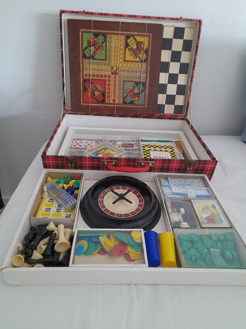 Malette de jeux de société années 50
