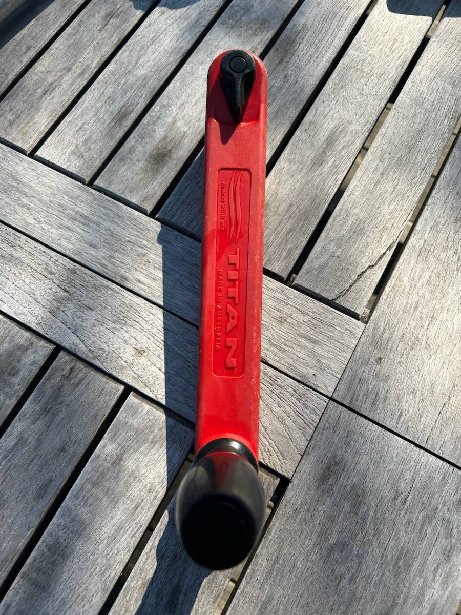 MANIVELLE DE WINCH FLOTTANTE TITAN - 250 MM