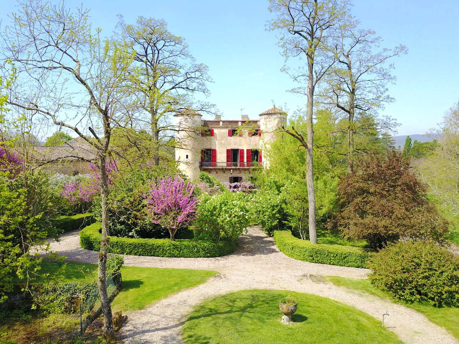 Loue manoir et gîte - 15 couchages - 8 ch - parc avec piscine - proche Cordes/Ciel Vindrac-Alayrac (81)