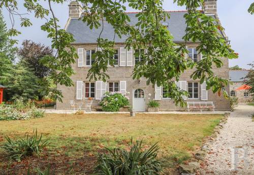 Loue un manoir du XVIIème à proximité immédiate des plages et du port - 4 chambres, 7 couchages, Lanildut (29)