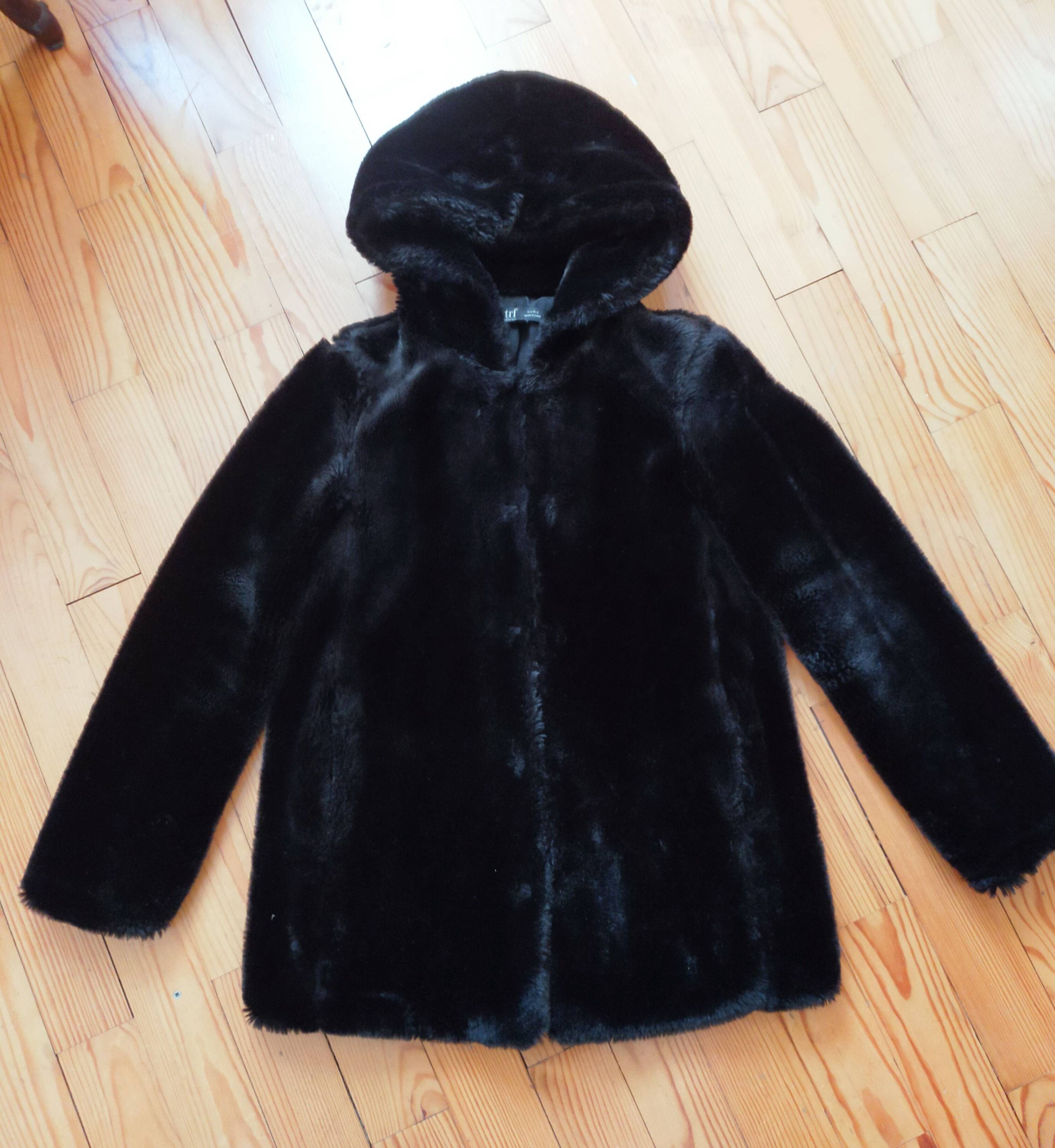 Manteau Zara Noir Avec Capuche – Taille XS, Occasion Très Bon état, Polaire Et Laine