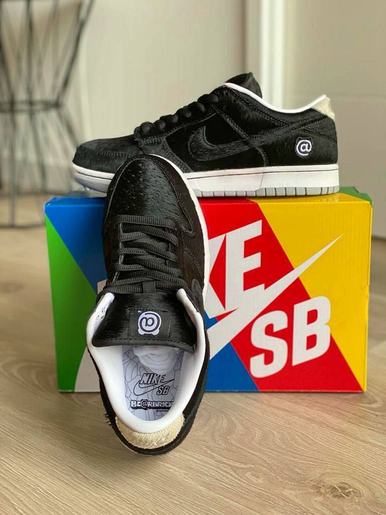 Medicom toy nike sb deals