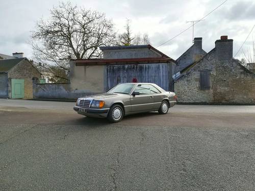 Mercedes 300 CE W124