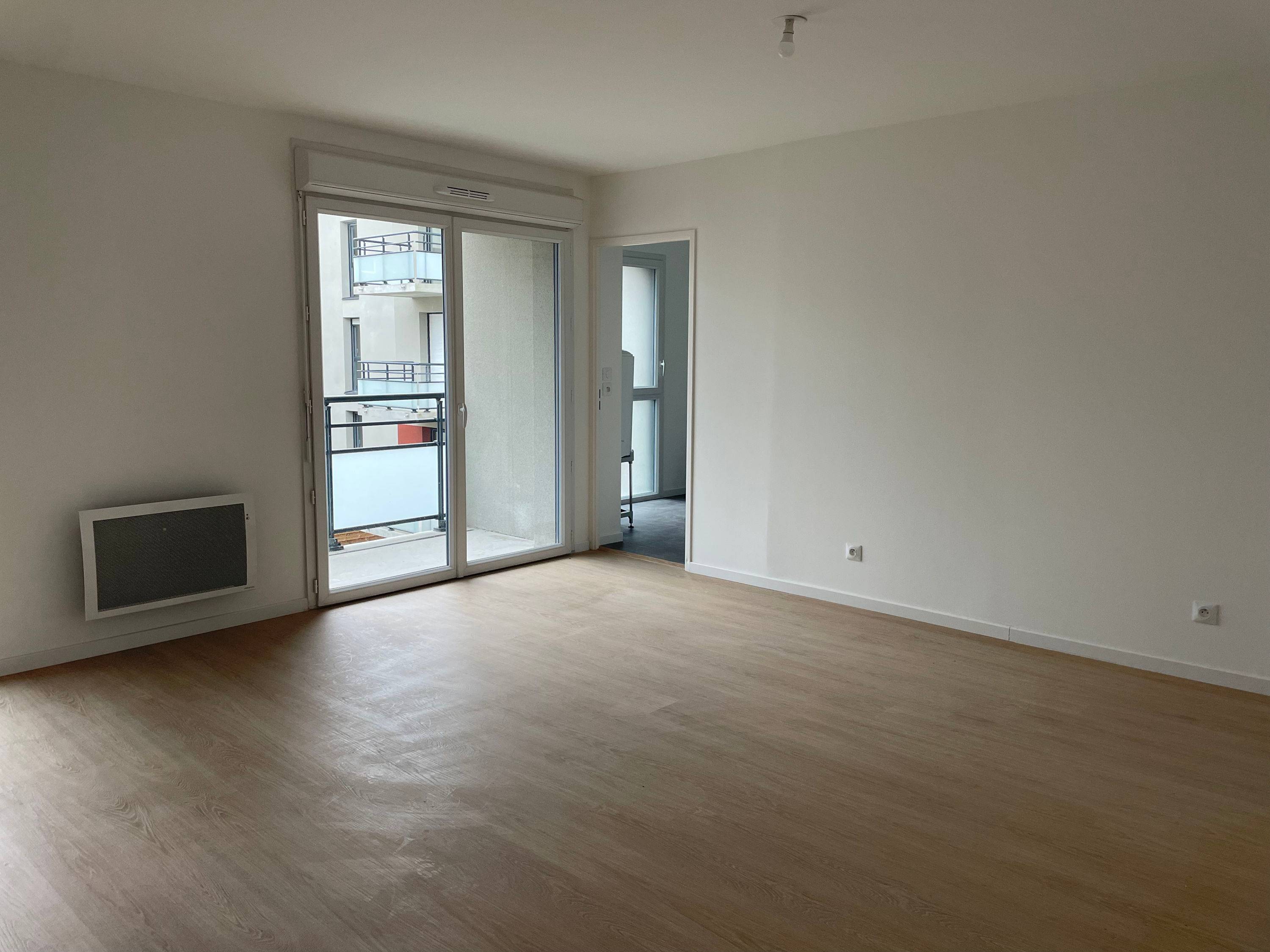 Loue T1 - neuf - non meublé - 32m² avec balcon et parking - Lille Fives