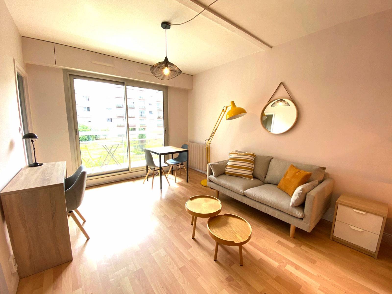 Loue joli T1 bis meublé barrière du Médoc - 35m² - Bordeaux (33)
