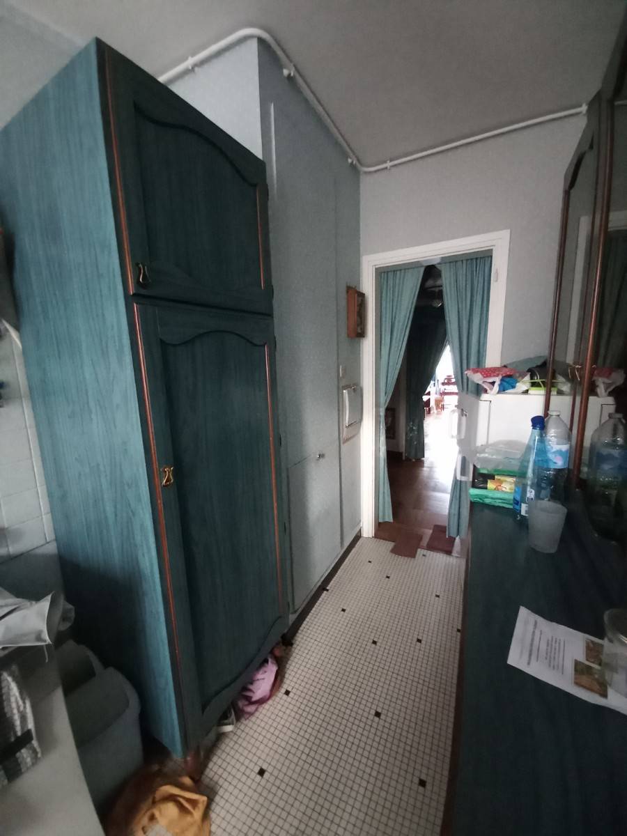 Vends meuble de cuisine frigo intégré années 70