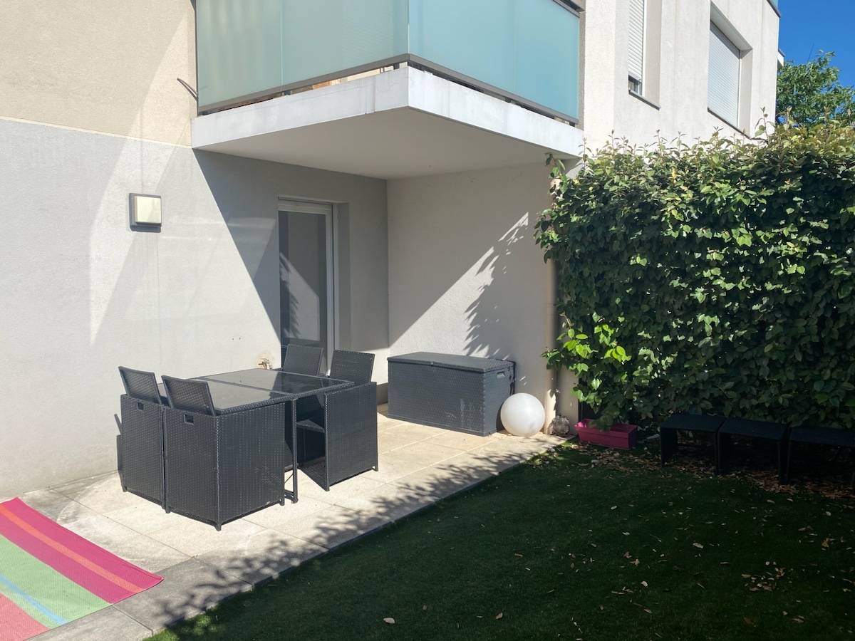 Loue T2 meublé avec jardin garage - 52m², Lyon 8ème