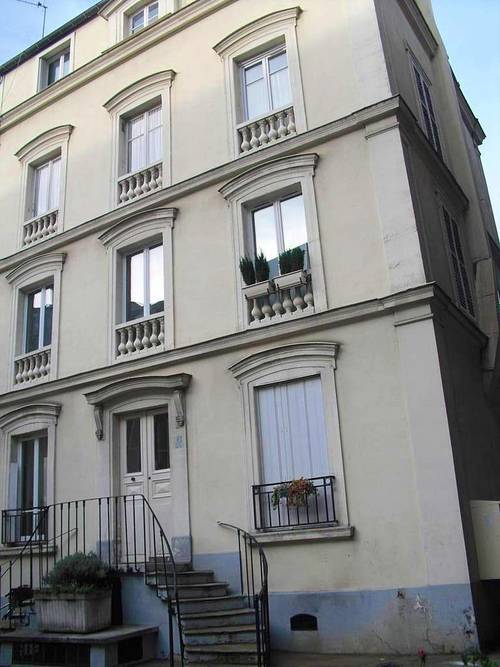 Loue T3 meublé 35m² Levallois proche Neuilly optimisé par architecte