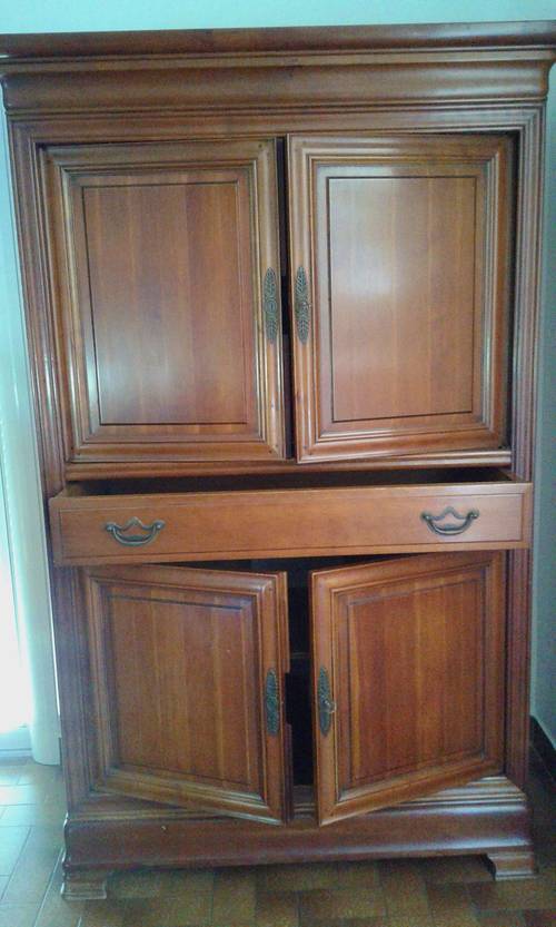 Beau meuble merisier massif hifi -tele "Au bon secours"