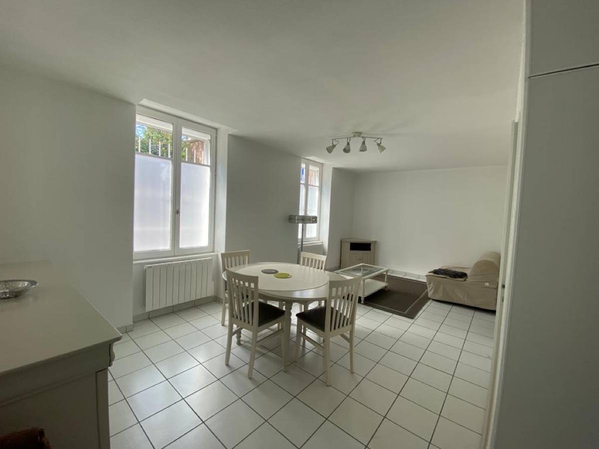 Loue appartement - 48m² - Montchat Centre Lyon 3ème