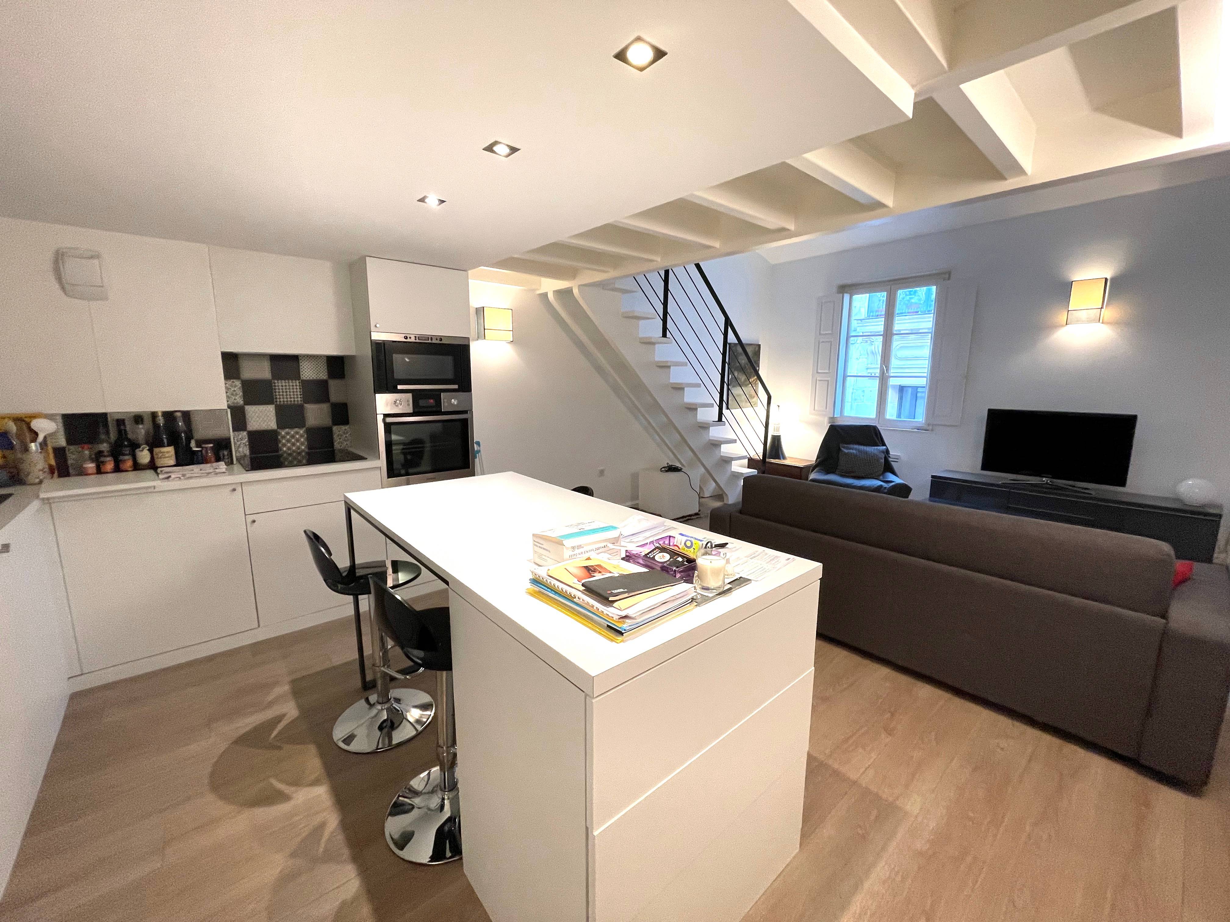 Loue T2 meublé en Duplex quartier Saint-Pierre - 44m², Bordeaux (33)