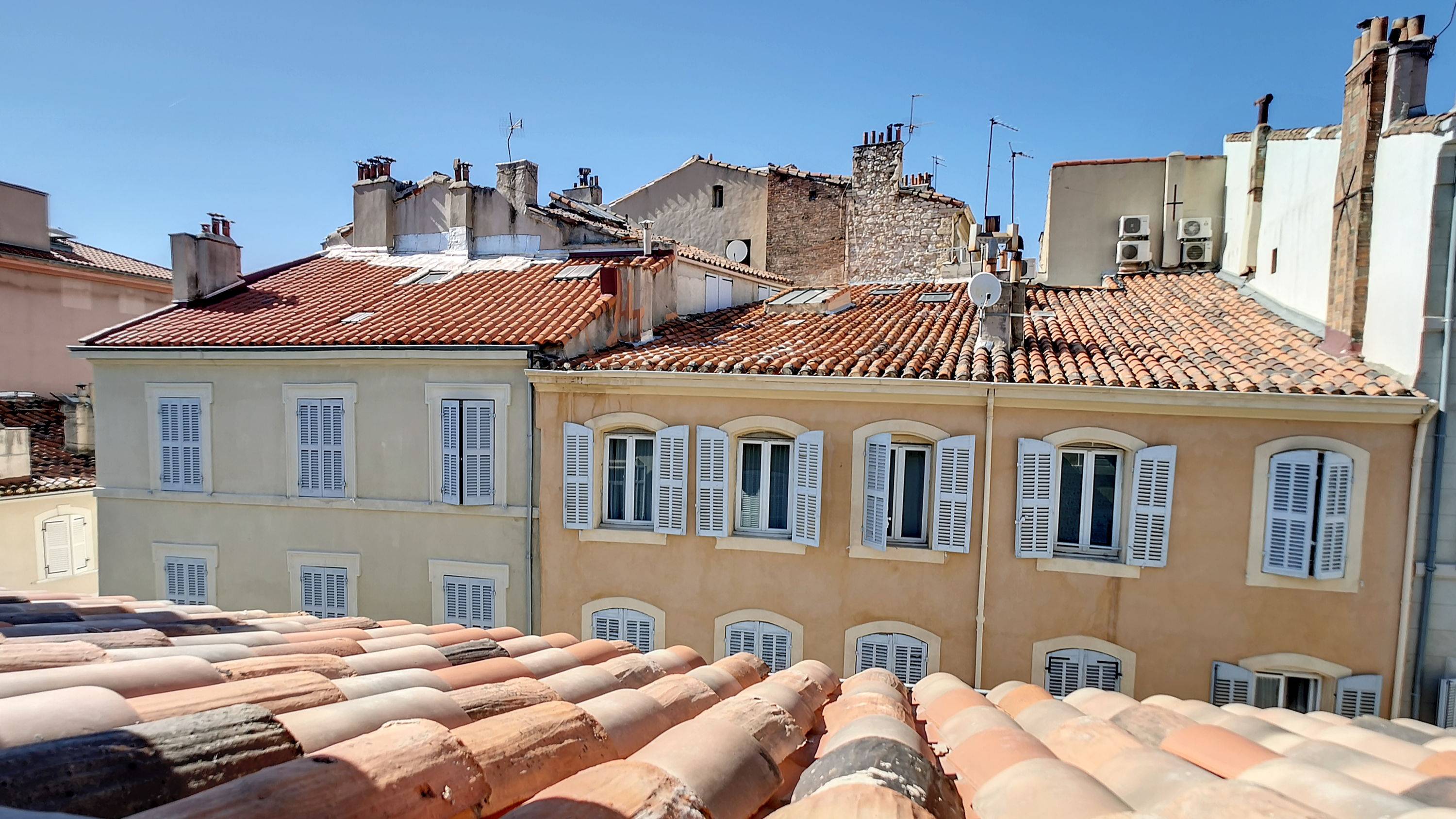 Loue appartement 25m² meublé Marseille 7ème prox. Vieux Port