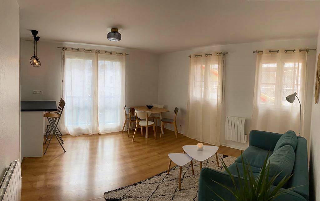 Loue appartement T2 meublé Vieux Lille avec place de parking