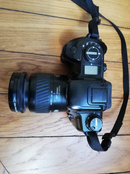 Minolta Dynax 600 si