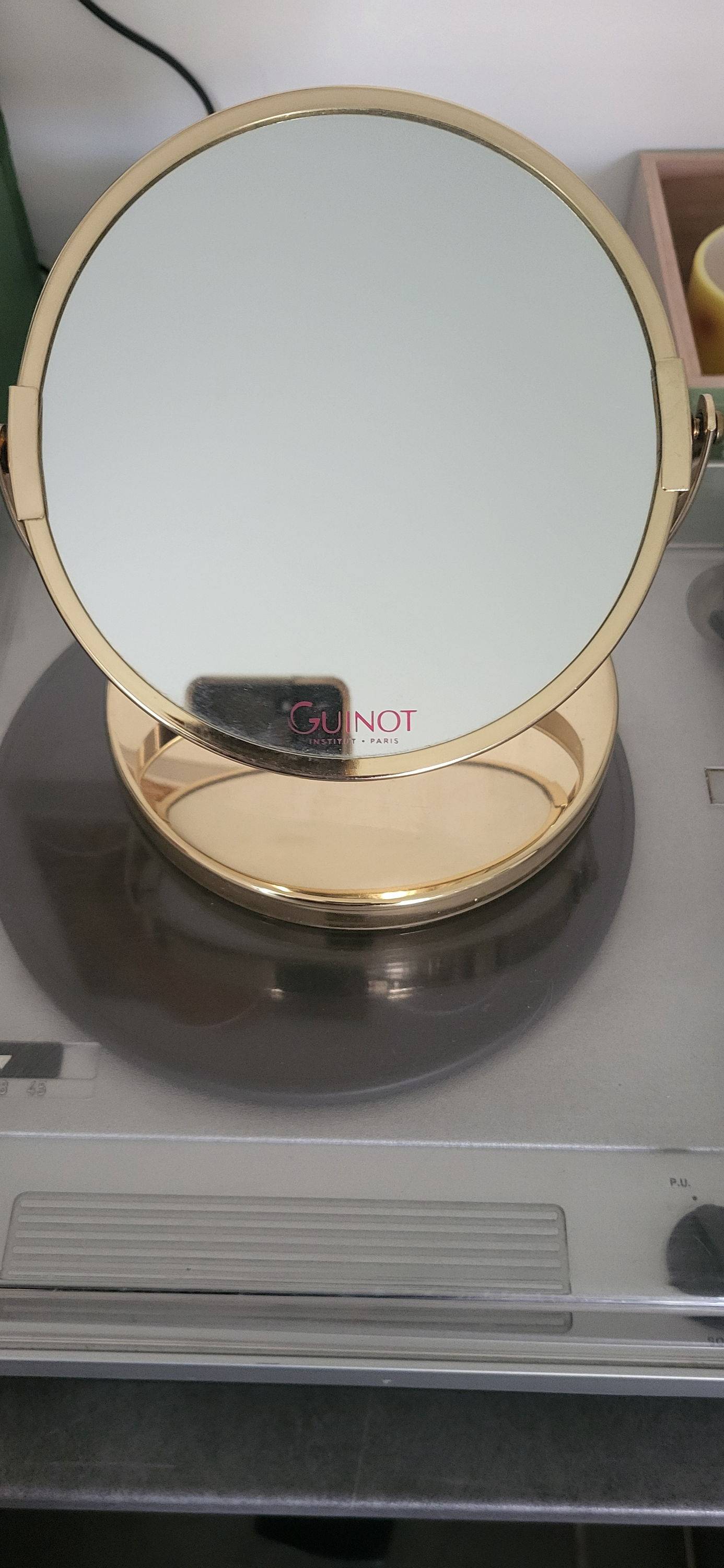 Miroir de Beauté doré sur pied Institut Guinot Paris