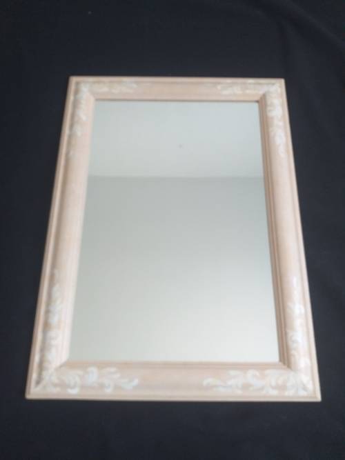 Miroir cadre en bois décoré