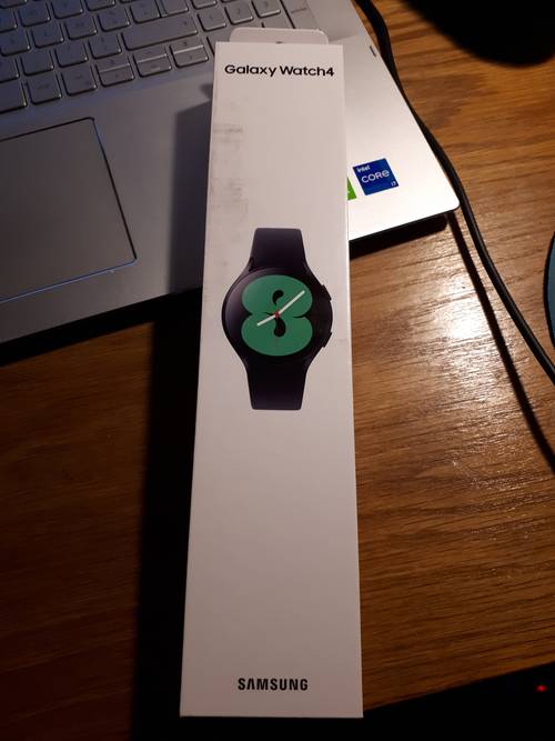Montre connectée Galaxy Watch 4 neuve