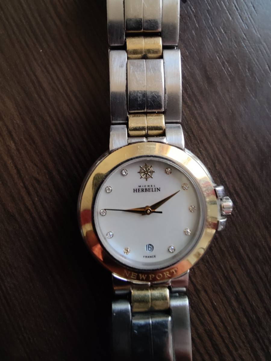 Montre Femme Michel Herbelin Paris - Plaqué Or Et Quartz | Style Luxe Et Raffinement