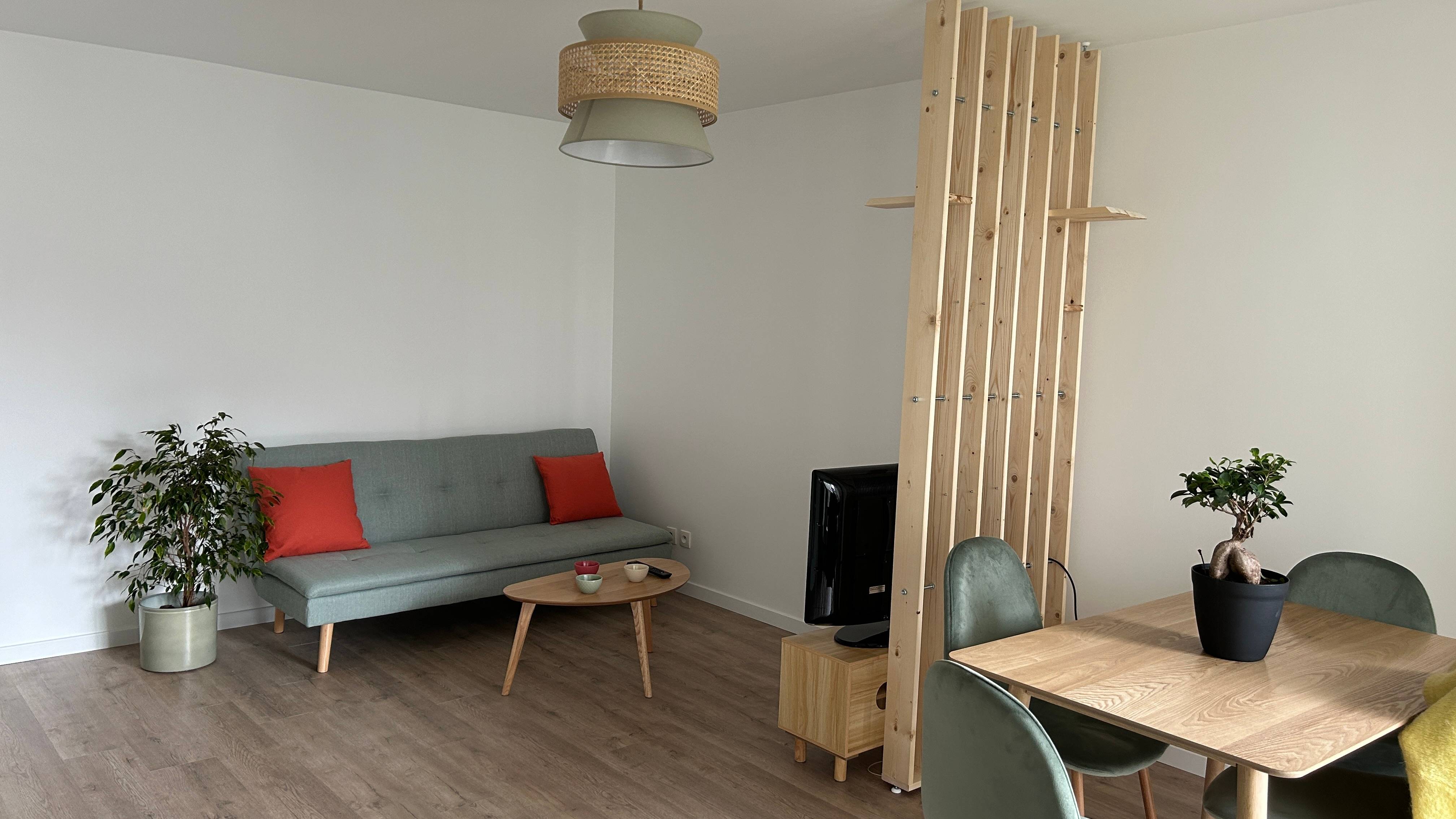 Loue Nantes - Ile de Nantes - T3 meublé avec balcon - 58m²