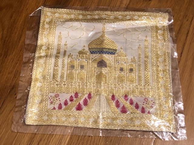 Napperon brodé du Taj Mahal - 24 x 23 cm - neuf