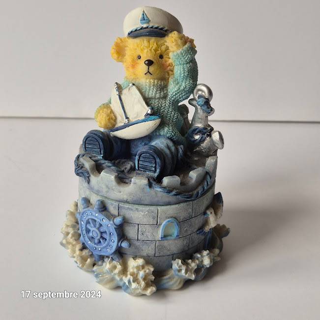 Vends nounours marin pour cacher les trésors, les dents des enfants