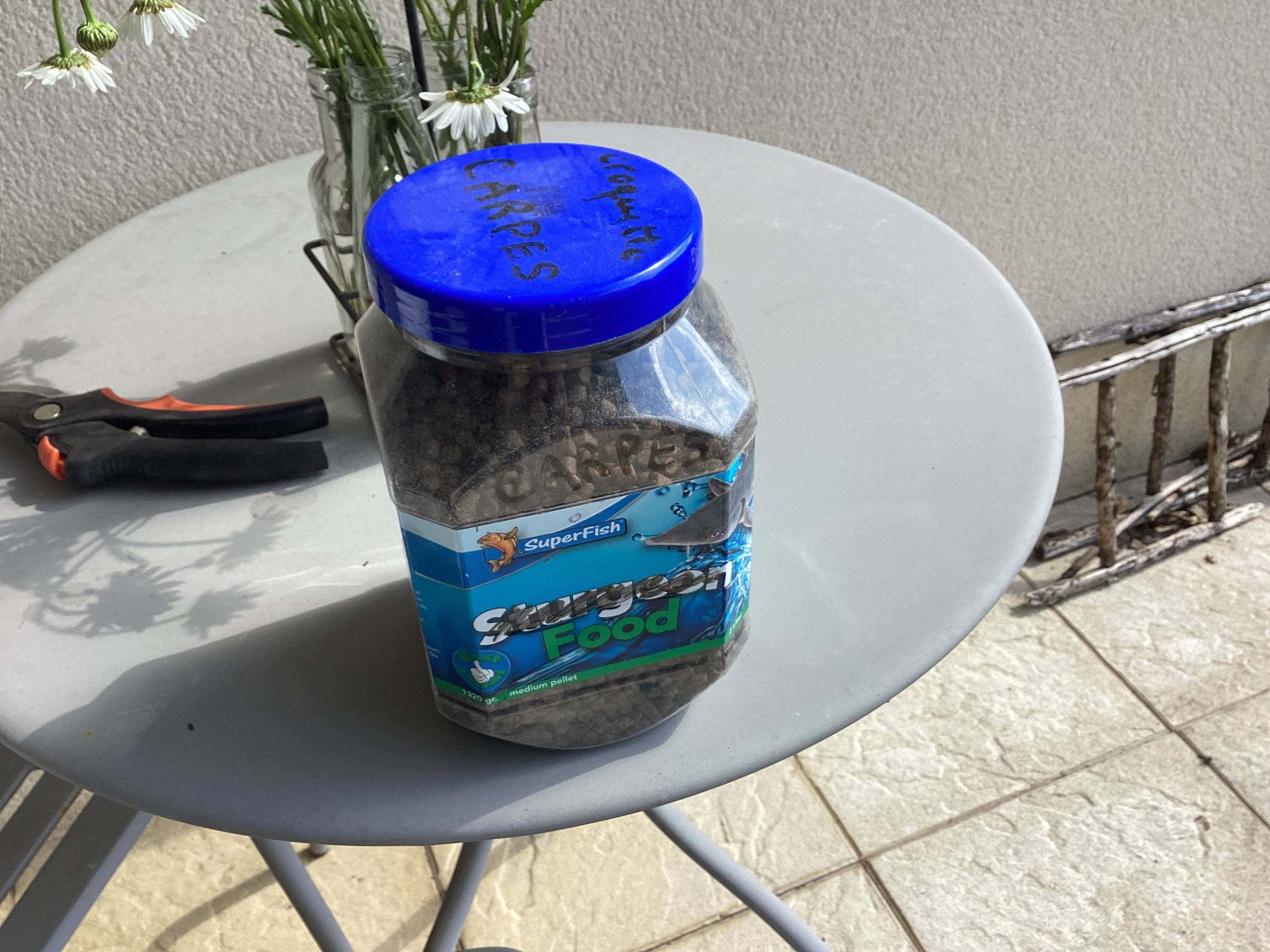 Nourriture croquettes pour esturgeons/carpes