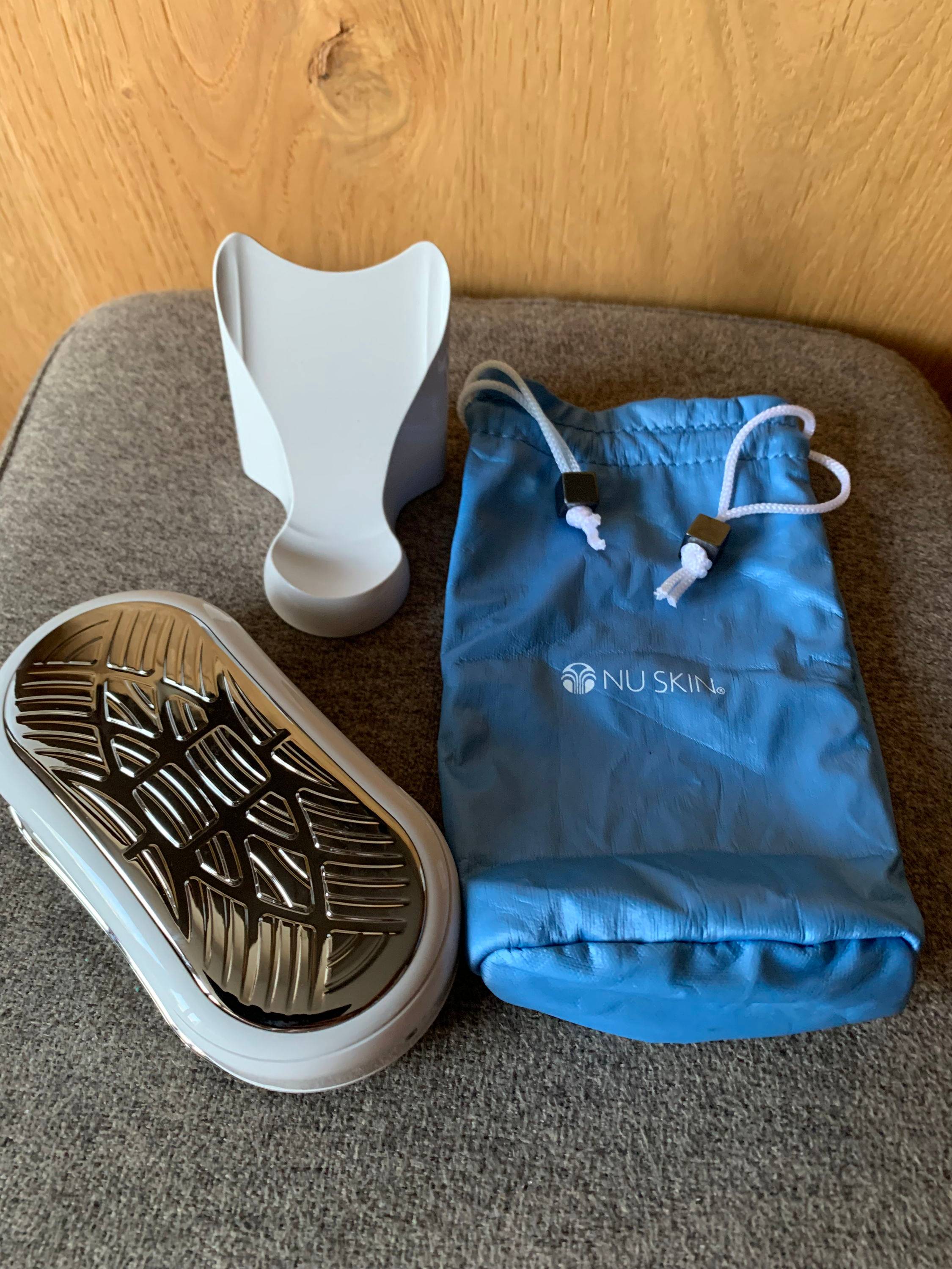 Nuskin AgeLoc galvanic body Spa