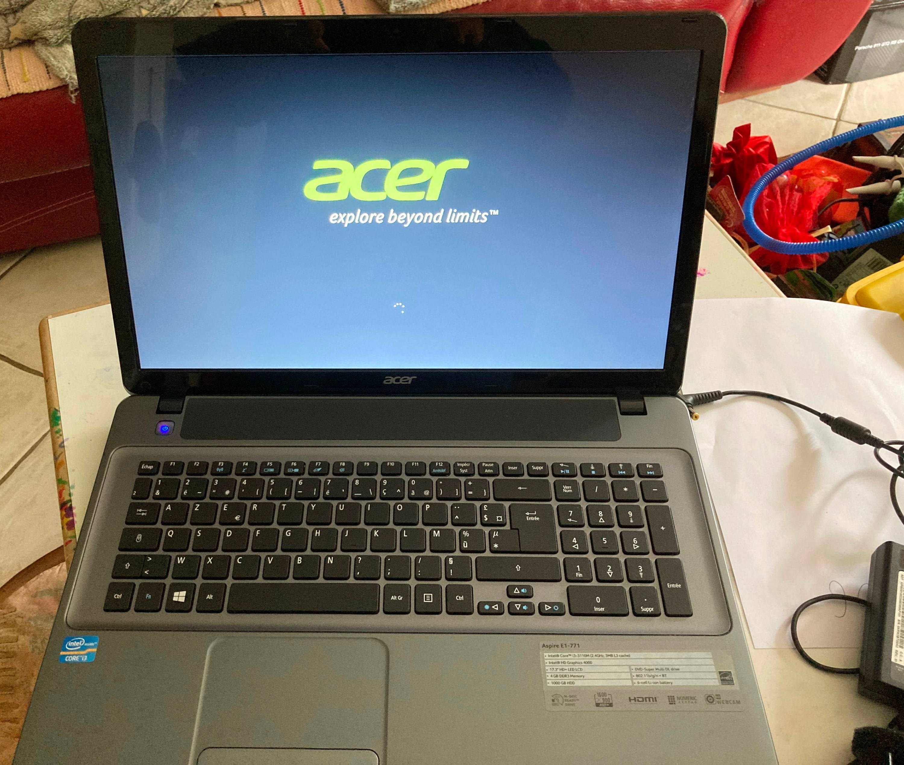 Ordinateur portable ACER ASPIRE-E1 771