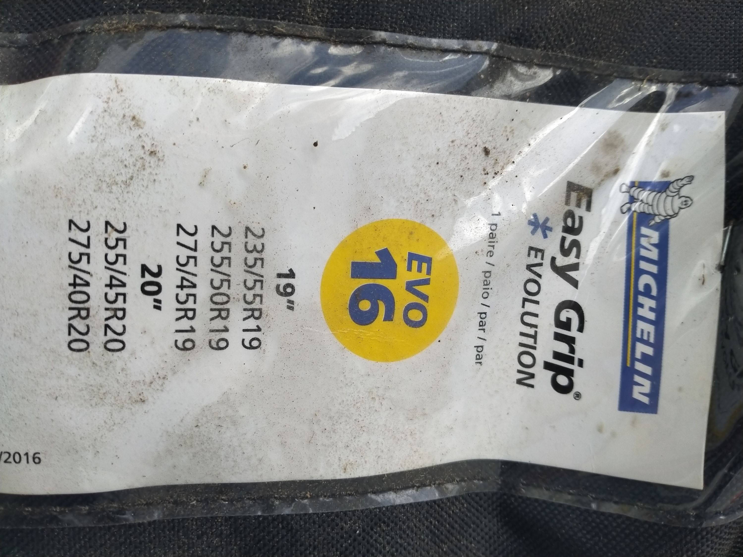 Paire chaînes à neige de marque Michelin
