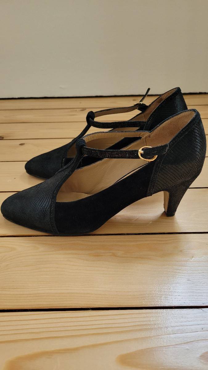 Paire de salomés cuir noires 37.5