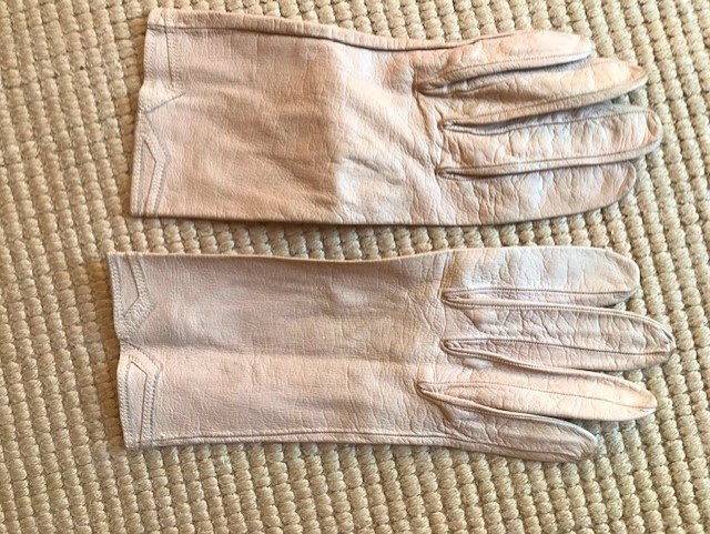 Paire De Gants En Cuir Noir Dents 1777 - Taille 7.5 - Neufs Avec étiquettes