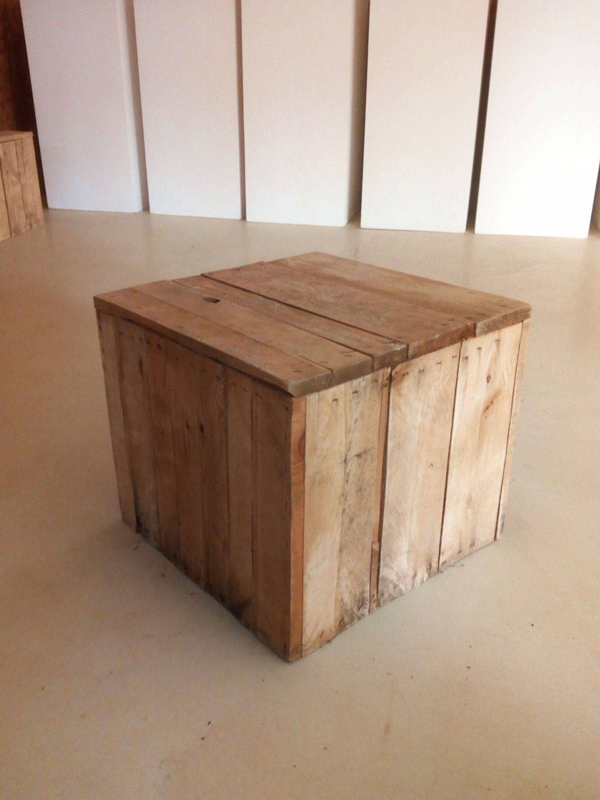 Cube en bois type palette