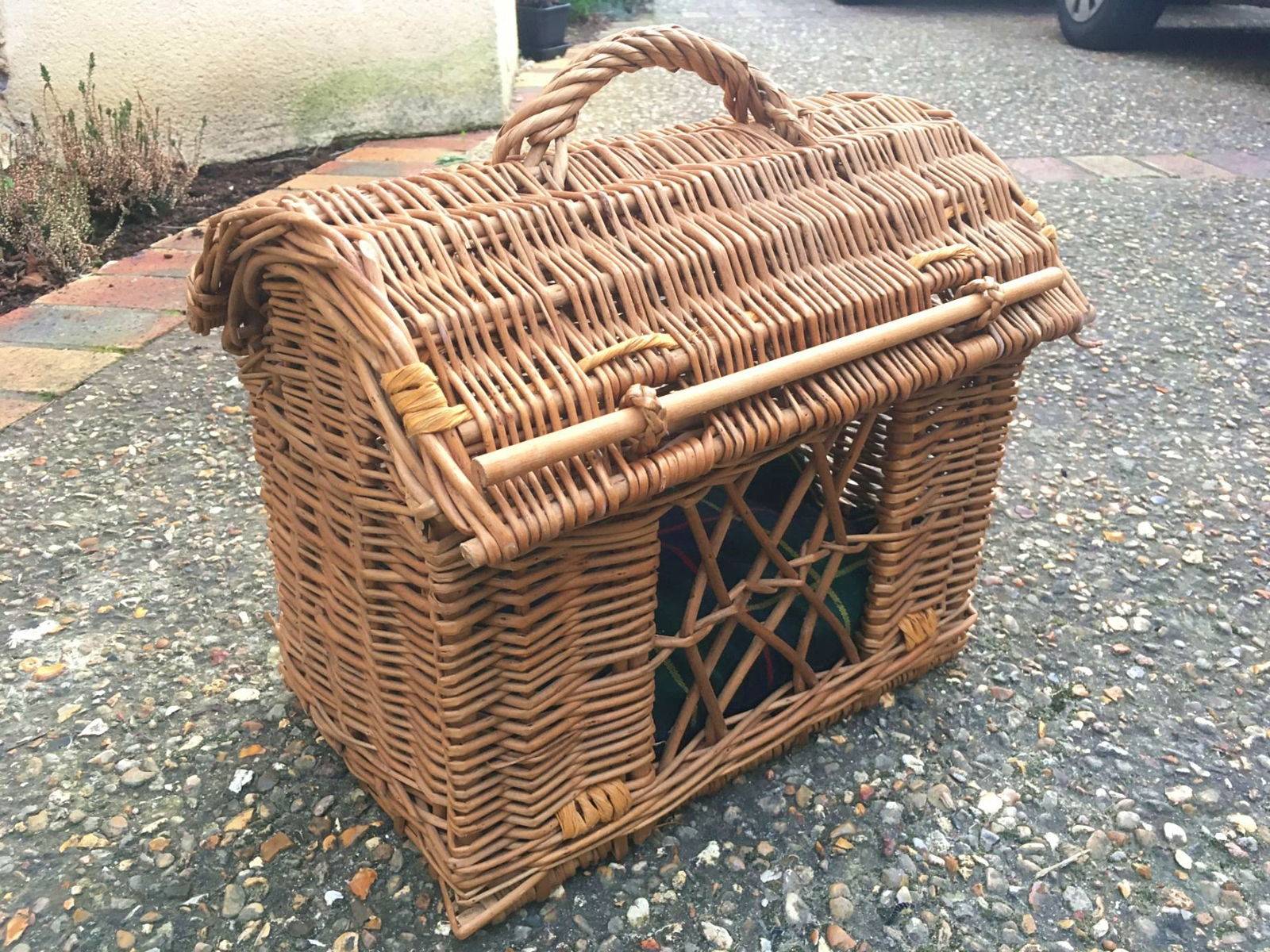 Vends Panier en osier pour chaton