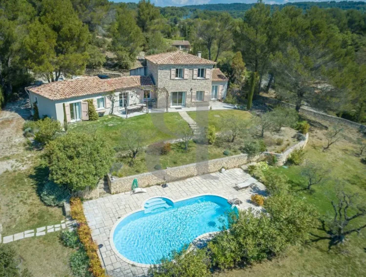 Loue mas charme vue panoramique 8 couchages piscine A/C - L’Isle-sur-la-Sorgue (84)