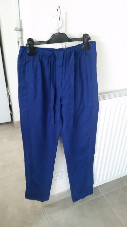 Pantalon femme Lacoste bleu en lyocell (taille 36) - Neuf (avec étiquettes)