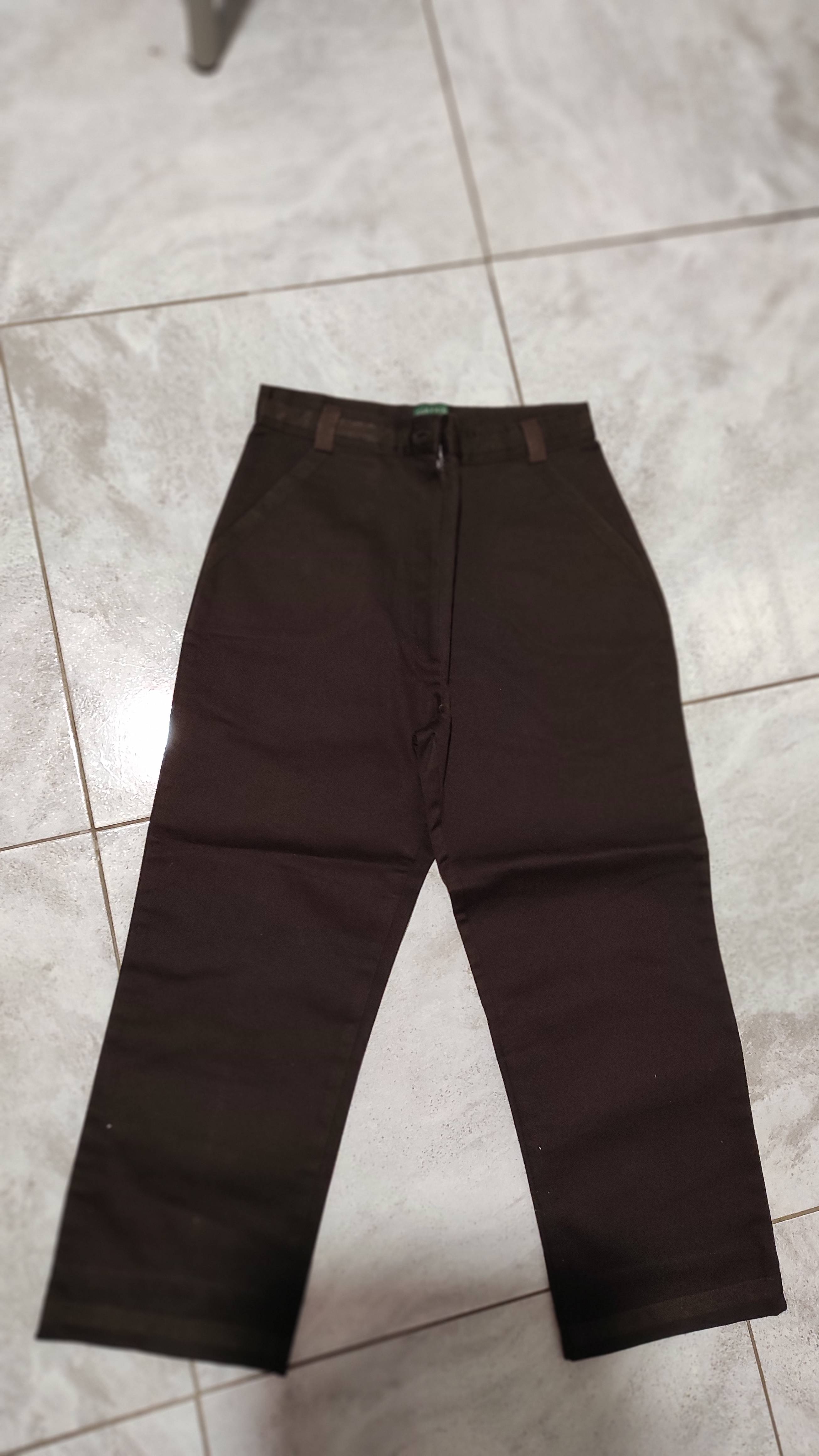 Pantalon femme 38 marque Surprise neuf