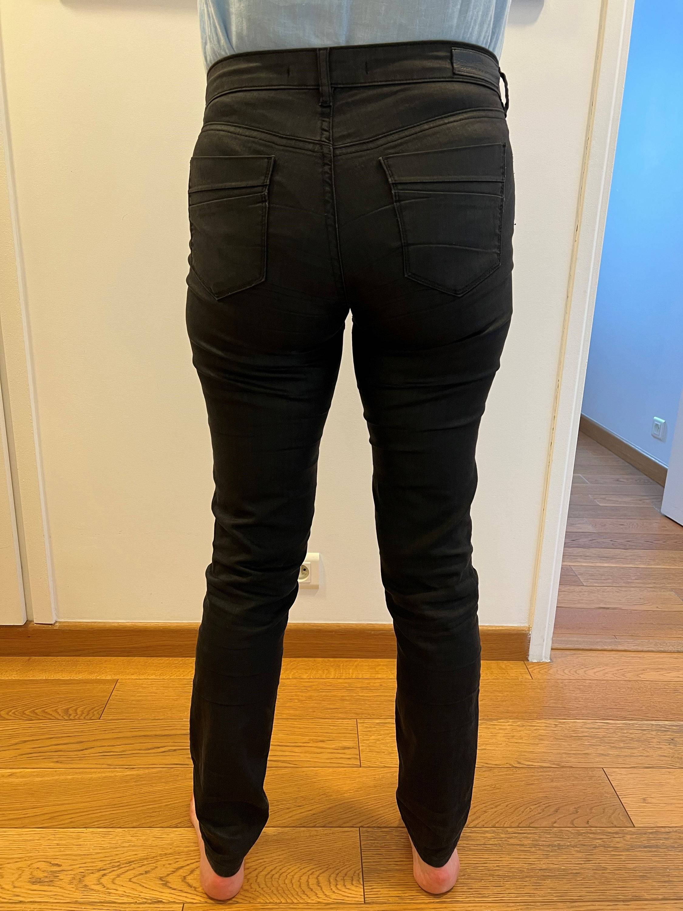 Vends pantalon noir stretch un peu brillant Comptoir des Cotonniers - Taille 40
