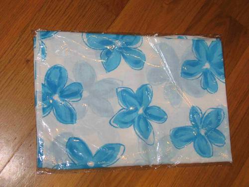 Vends paréo France Télévision neuf