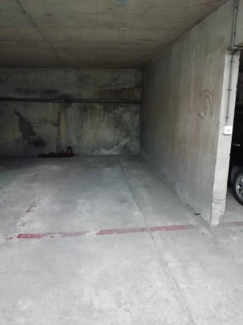 Loue parking - 10m², Paris 20ème