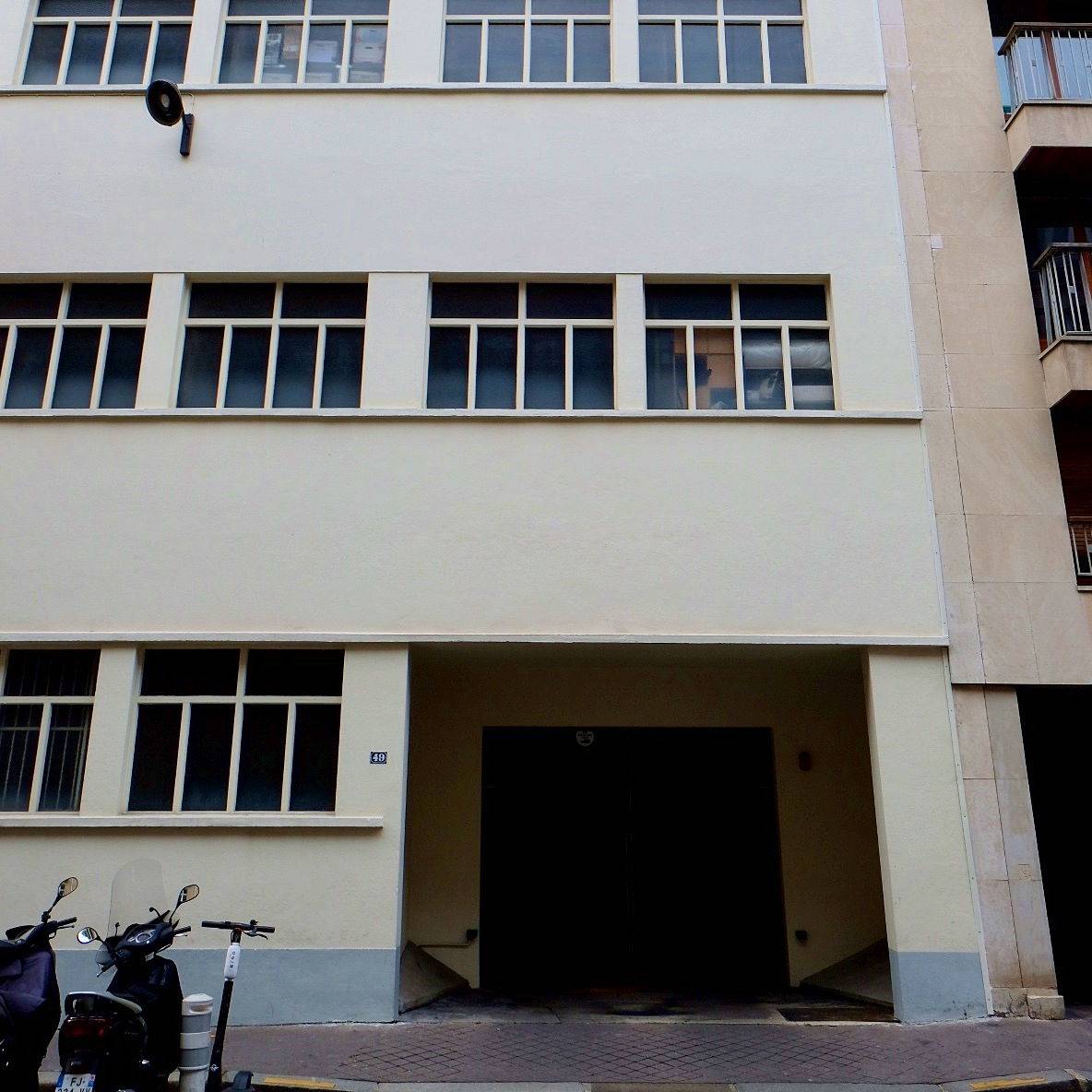 Loue Box Parking Cardinet / Monceau - 13m², Paris 17ème