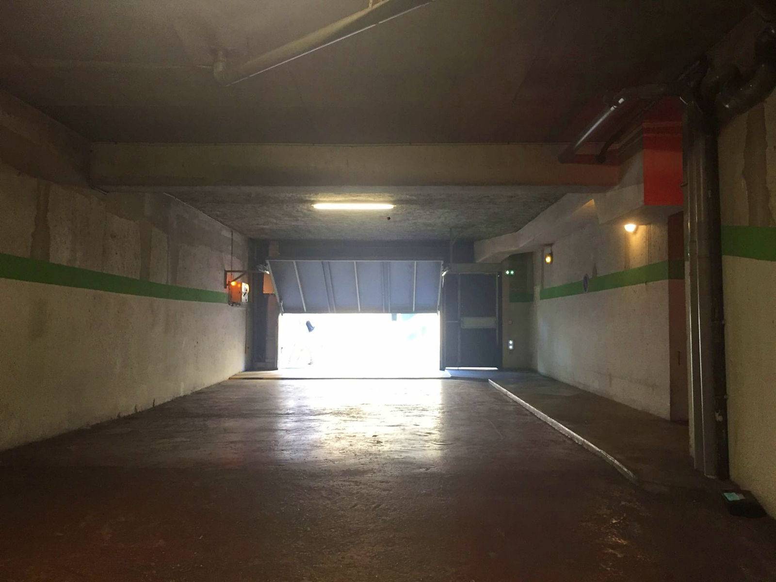 Loue parking sécurisé - 12m² - place de Catalogne- Paris 14ème
