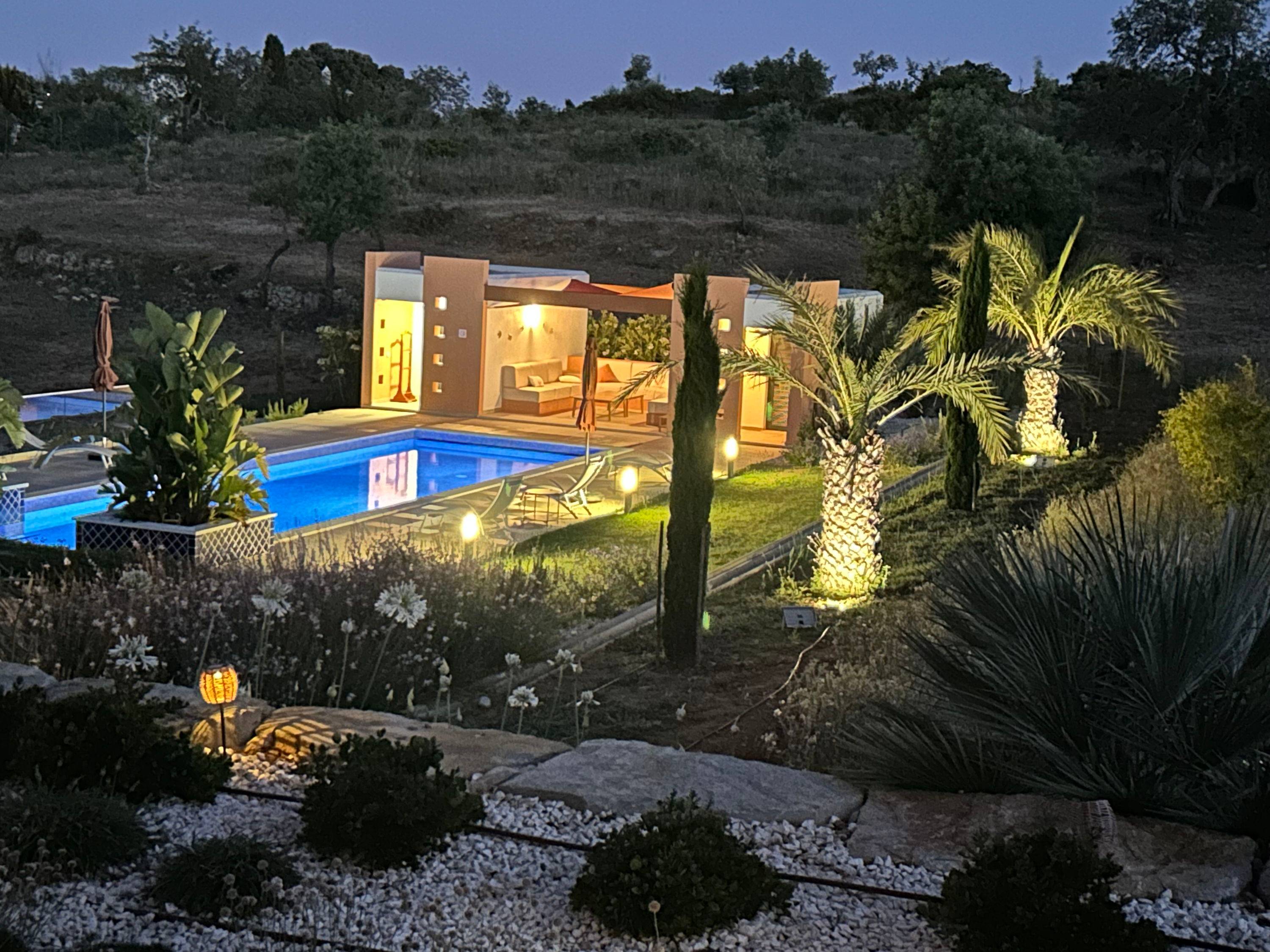 Loue chambres d’hôtes et gîte indépendants dans ravissant domaine privé au coeur de l’Algarve - 4 couchages