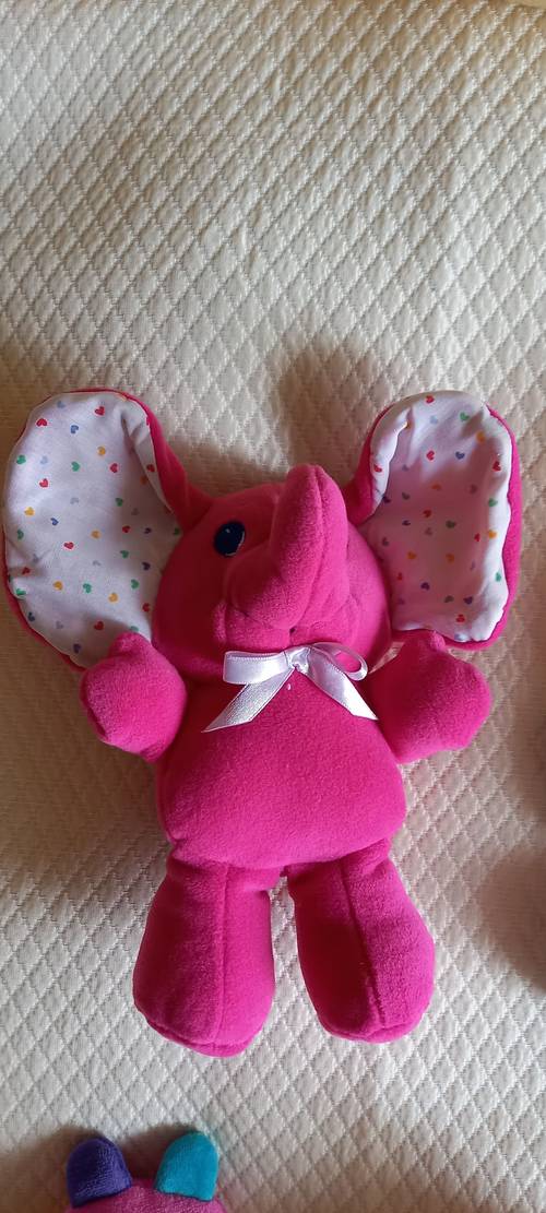 Peluche éléphant rose