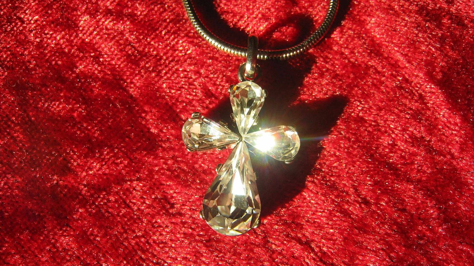 Pendentif croix