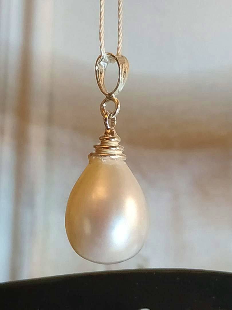 Vends Pendentif goutte perle de culture