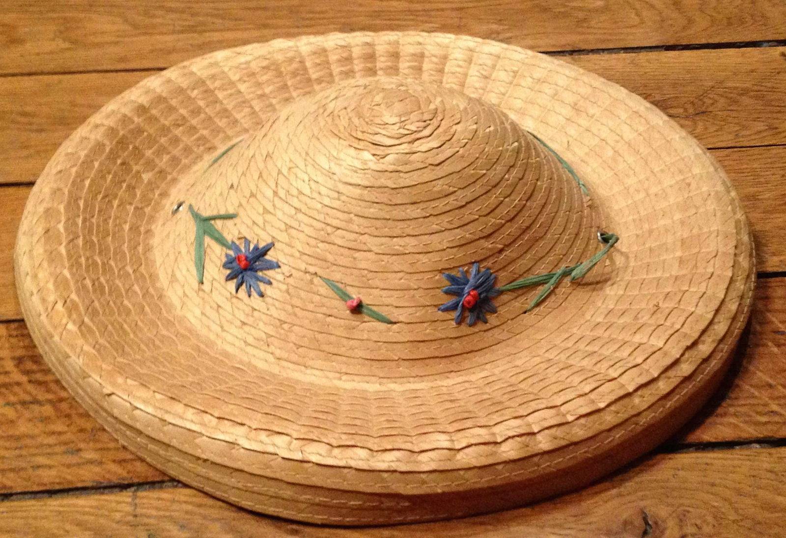 Vends Petit chapeau de paille vintage pour enfant