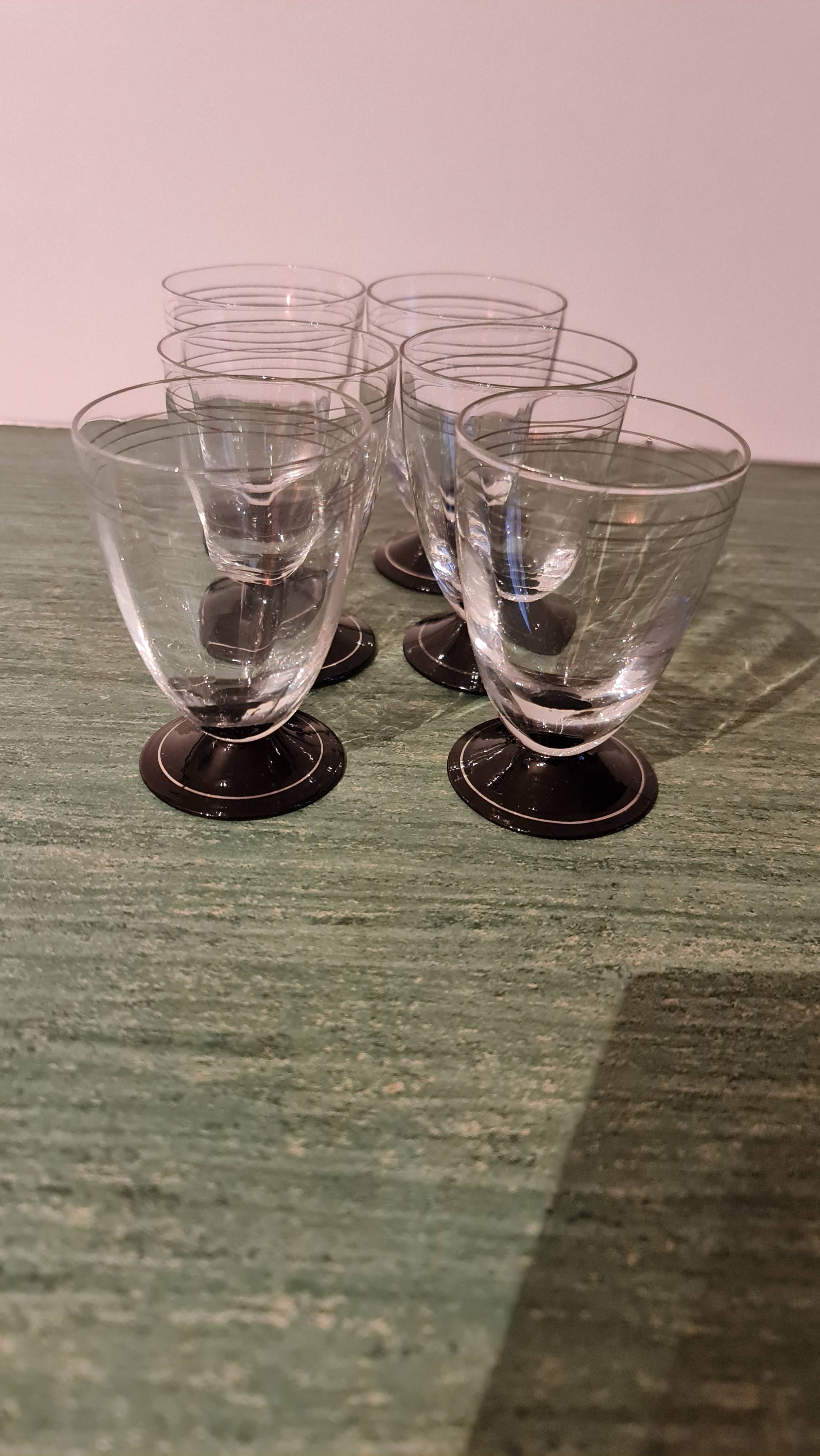 Petit verres à liqueurs ou autres choses