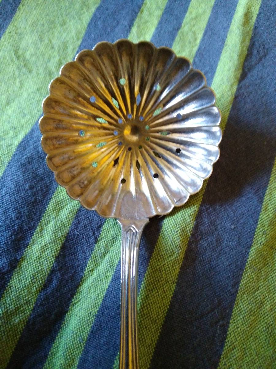 Petite cuillère saupoudreuse