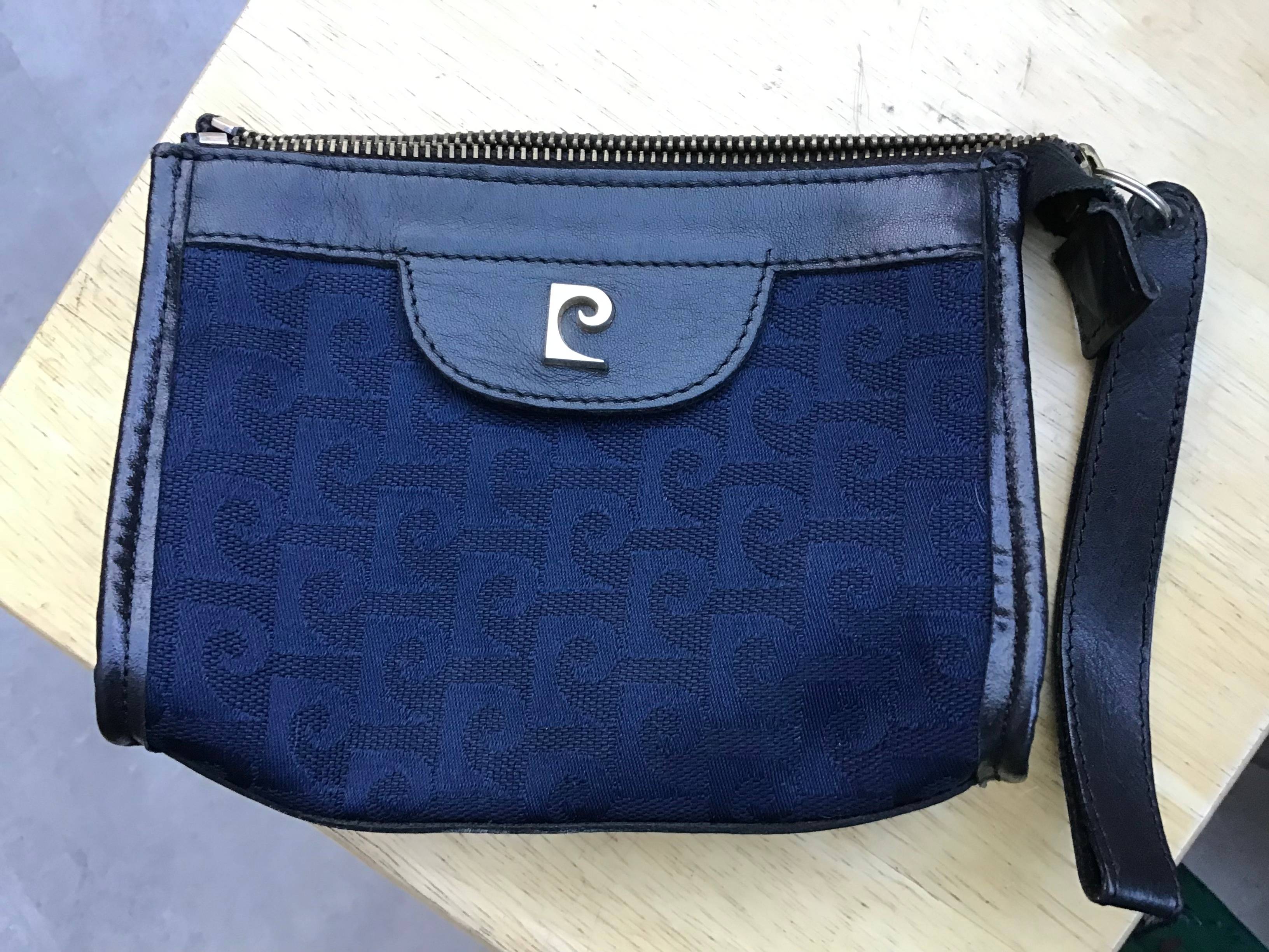 Petite trousse bleue « Cardin »